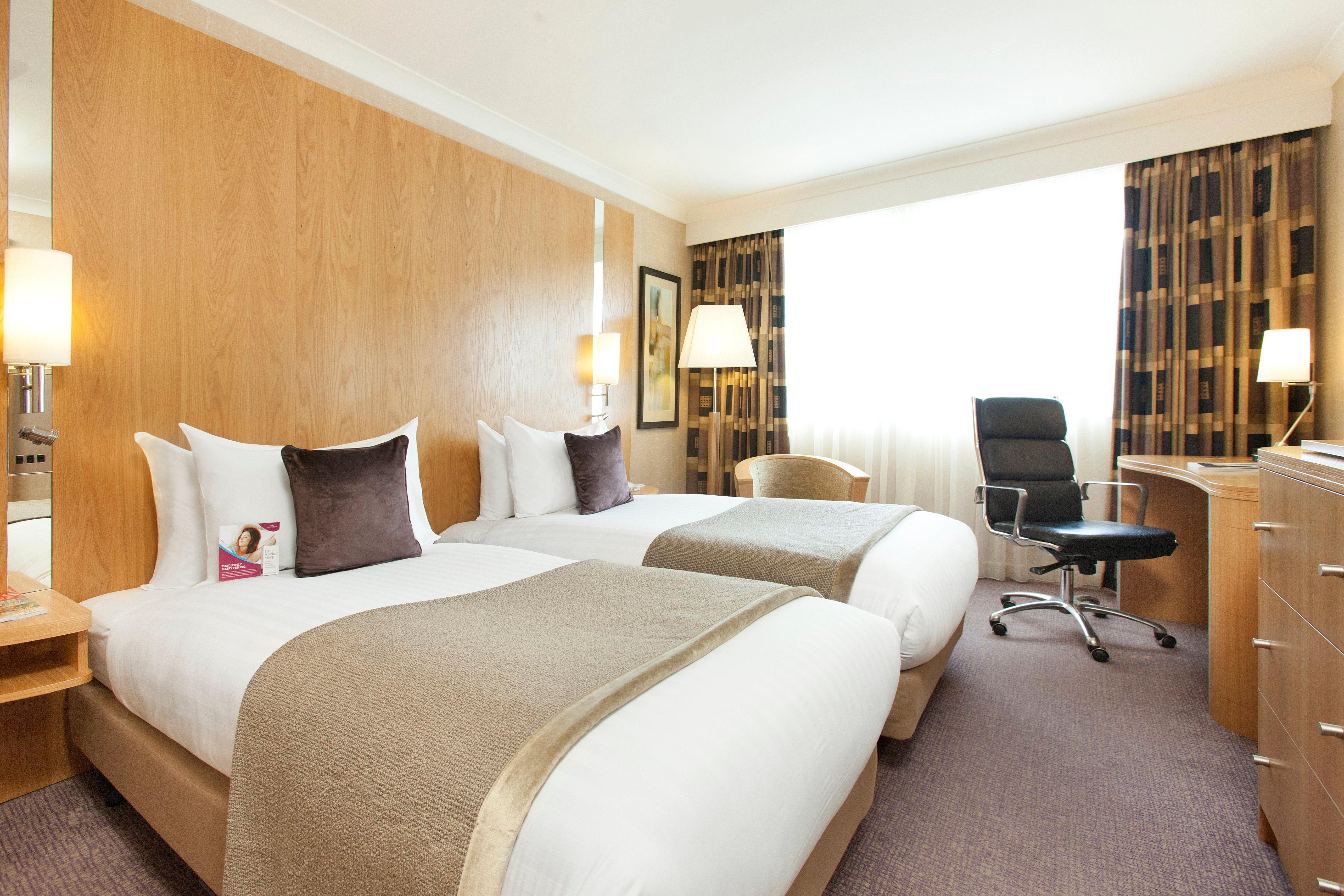 Hotel Crowne Plaza Reading Exterior foto